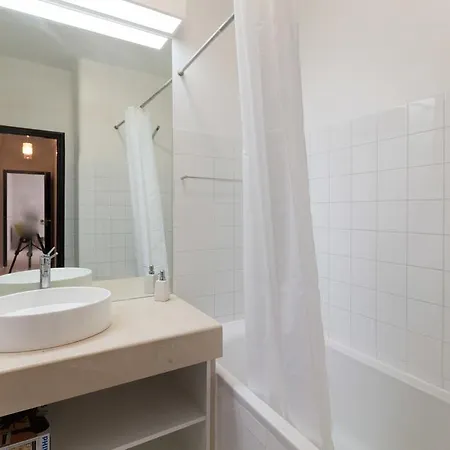 Avenida Charm Apartment