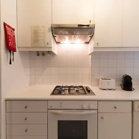 Avenida Charm Apartment